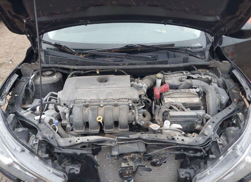 Photo 10 of 2018 Nissan Sentra SV (VIN 3N1AB7AP8JY261504)
