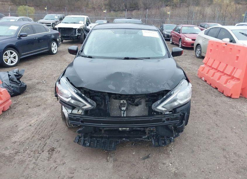 Photo 6 of 2018 Nissan Sentra SV (VIN 3N1AB7AP8JY261504)