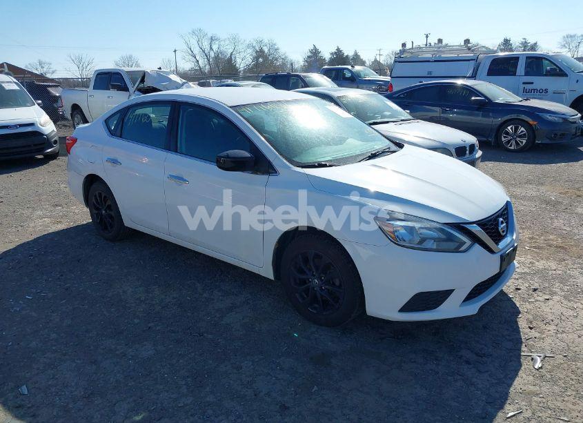 2018 Nissan Sentra S (VIN 3N1AB7AP8JY270011) main photo