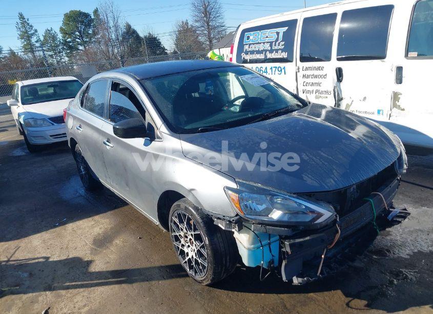 2018 Nissan Sentra S (VIN 3N1AB7AP8JY271515) main photo