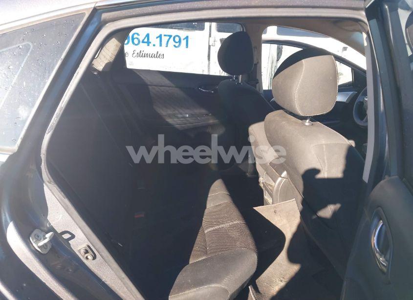 Photo 7 of 2018 Nissan Sentra S (VIN 3N1AB7AP8JY271515)