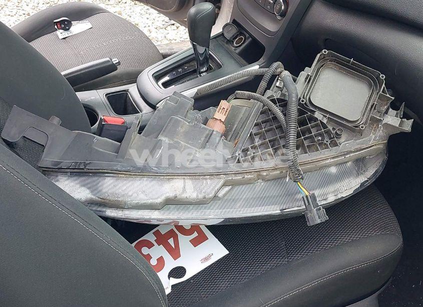 Photo 12 of 2018 Nissan Sentra S (VIN 3N1AB7AP8JY271806)