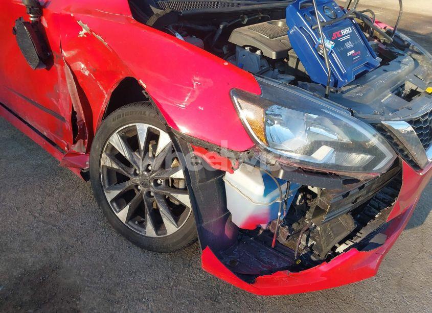 Photo 6 of 2018 Nissan Sentra SR (VIN 3N1AB7AP8JY279758)