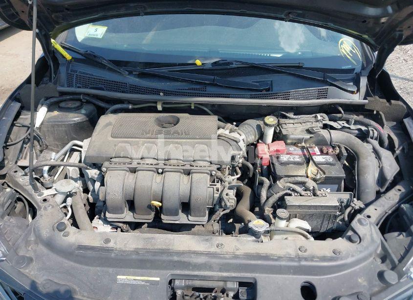 Photo 10 of 2018 Nissan Sentra SR (VIN 3N1AB7AP8JY284569)