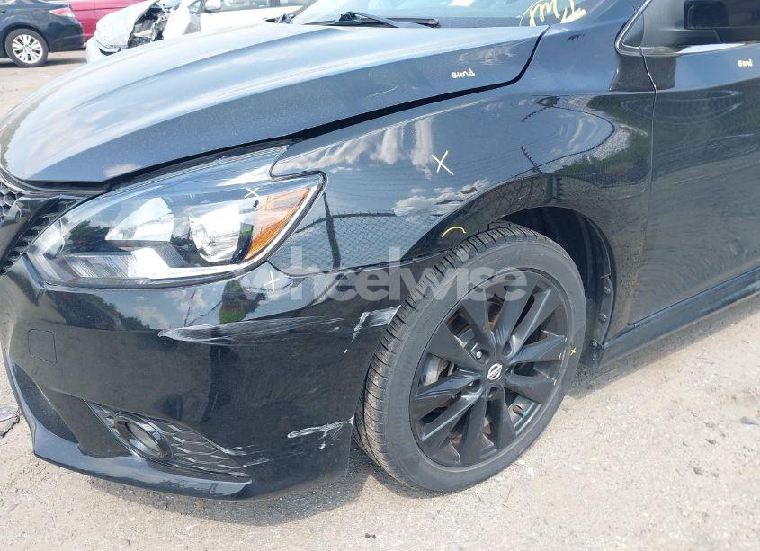 Photo 6 of 2018 Nissan Sentra SR (VIN 3N1AB7AP8JY284569)