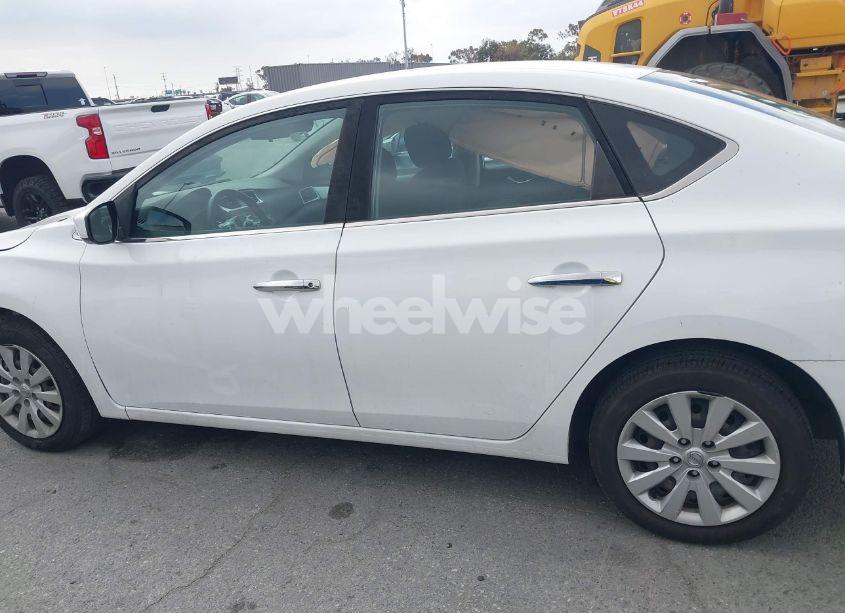 Photo 14 of 2018 Nissan Sentra S (VIN 3N1AB7AP8JY296737)