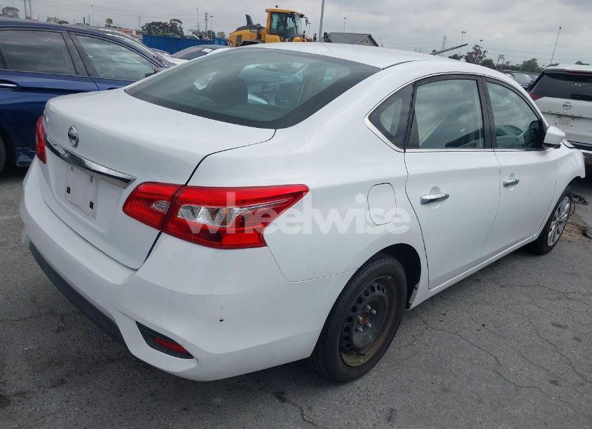Photo 4 of 2018 Nissan Sentra S (VIN 3N1AB7AP8JY296737)