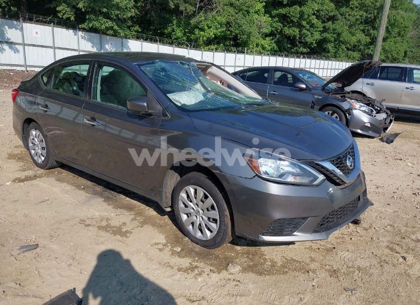 2018 Nissan Sentra S (VIN 3N1AB7AP8JY306781) main photo