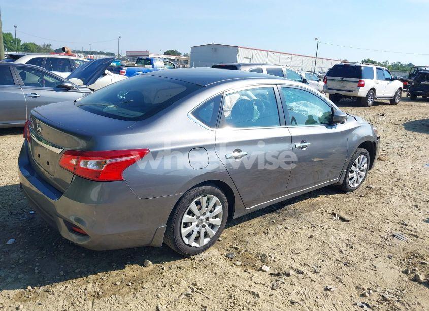 Photo 4 of 2018 Nissan Sentra S (VIN 3N1AB7AP8JY306781)