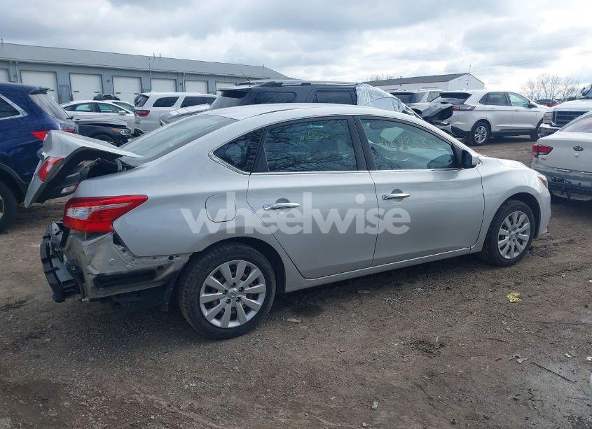 Photo 13 of 2018 Nissan Sentra S (VIN 3N1AB7AP8JY307218)