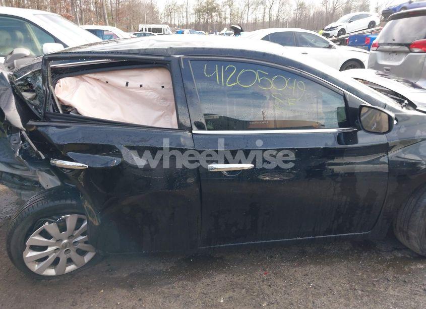 Photo 12 of 2018 Nissan Sentra S (VIN 3N1AB7AP8JY307798)