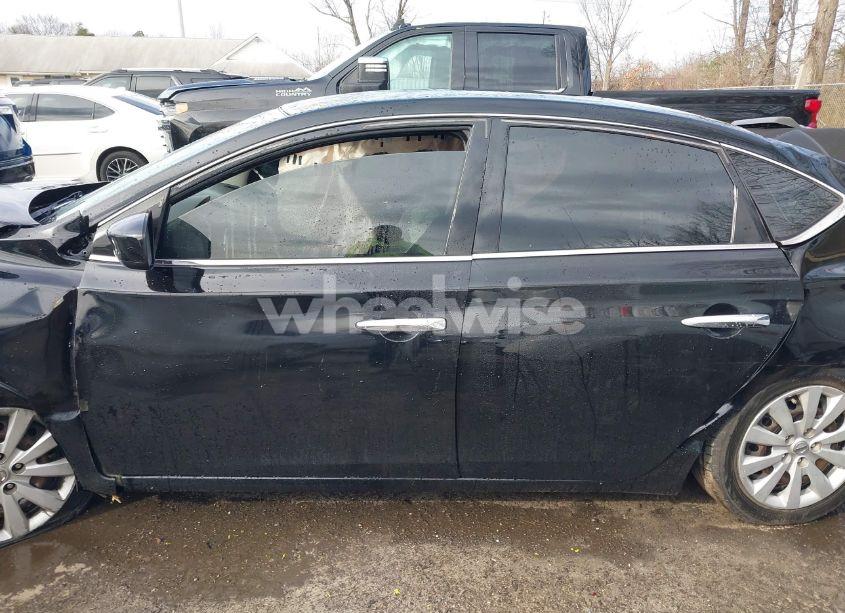 Photo 13 of 2018 Nissan Sentra S (VIN 3N1AB7AP8JY307798)