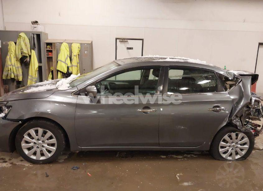 Photo 14 of 2018 Nissan Sentra S (VIN 3N1AB7AP8JY325086)