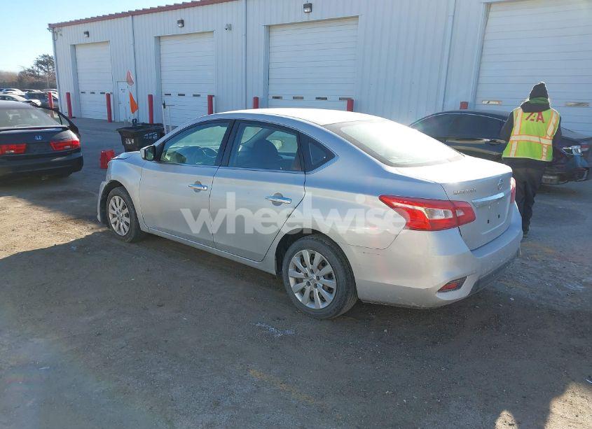 Photo 3 of 2018 Nissan Sentra S (VIN 3N1AB7AP8JY325301)