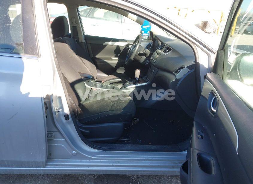 Photo 5 of 2018 Nissan Sentra S (VIN 3N1AB7AP8JY325301)
