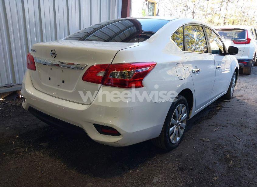 Photo 4 of 2018 Nissan Sentra S (VIN 3N1AB7AP8JY327579)