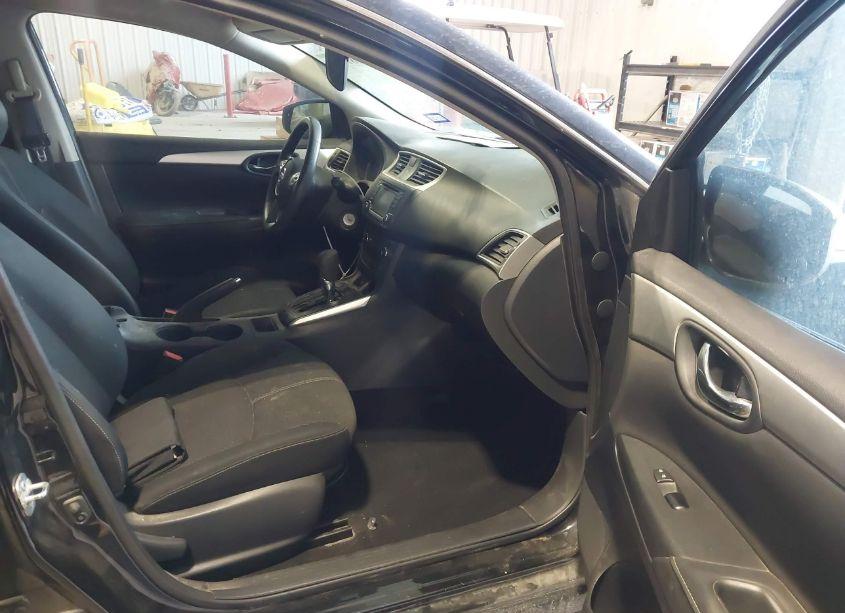 Photo 5 of 2018 Nissan Sentra S (VIN 3N1AB7AP8JY329185)