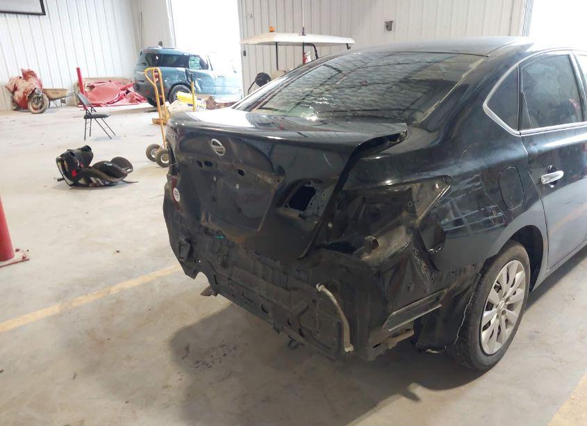 Photo 6 of 2018 Nissan Sentra S (VIN 3N1AB7AP8JY329185)