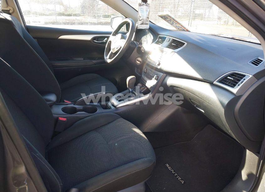 Photo 5 of 2018 Nissan Sentra S (VIN 3N1AB7AP8JY331146)