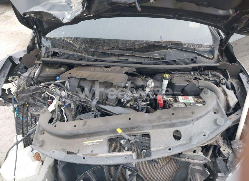 Photo 10 of 2018 Nissan Sentra S (VIN 3N1AB7AP8JY332345)