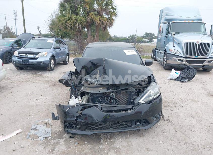 Photo 12 of 2018 Nissan Sentra S (VIN 3N1AB7AP8JY332345)