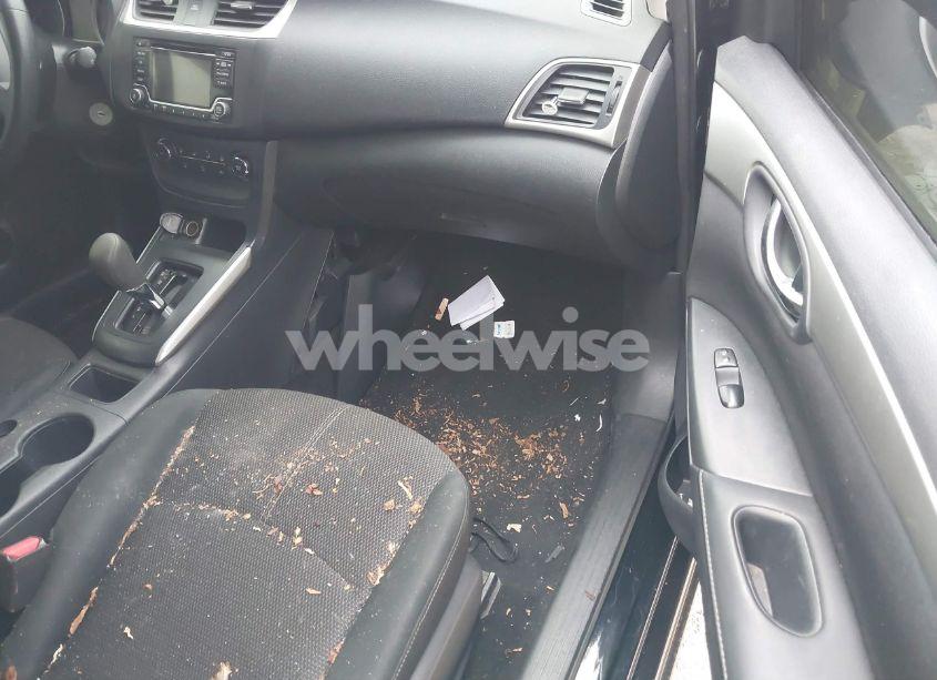 Photo 5 of 2018 Nissan Sentra S (VIN 3N1AB7AP8JY332345)