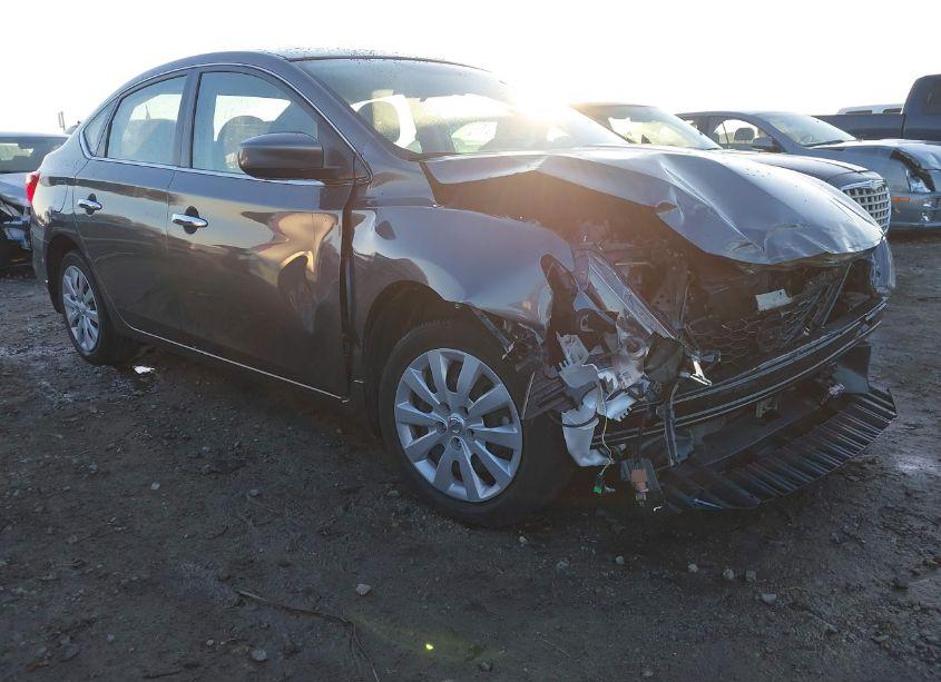 2018 Nissan Sentra S (VIN 3N1AB7AP8JY333463) main photo