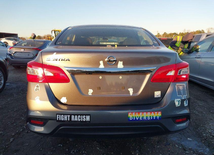 Photo 17 of 2018 Nissan Sentra S (VIN 3N1AB7AP8JY333463)