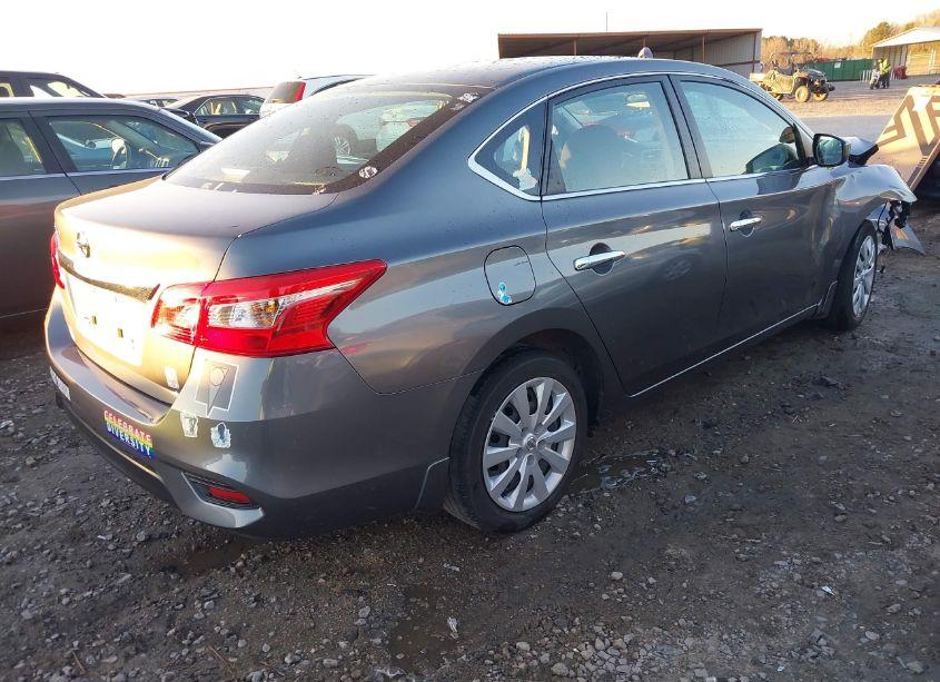 Photo 4 of 2018 Nissan Sentra S (VIN 3N1AB7AP8JY333463)