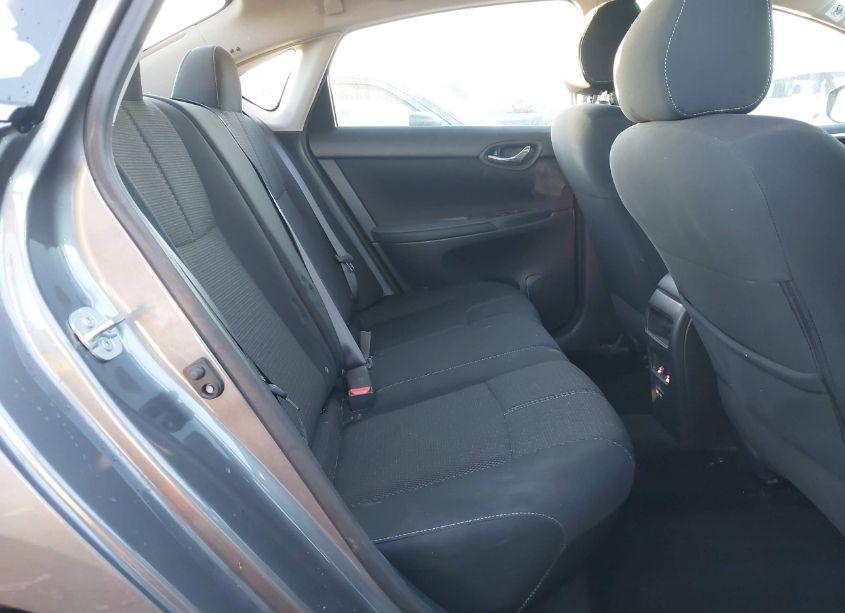 Photo 8 of 2018 Nissan Sentra S (VIN 3N1AB7AP8JY333463)