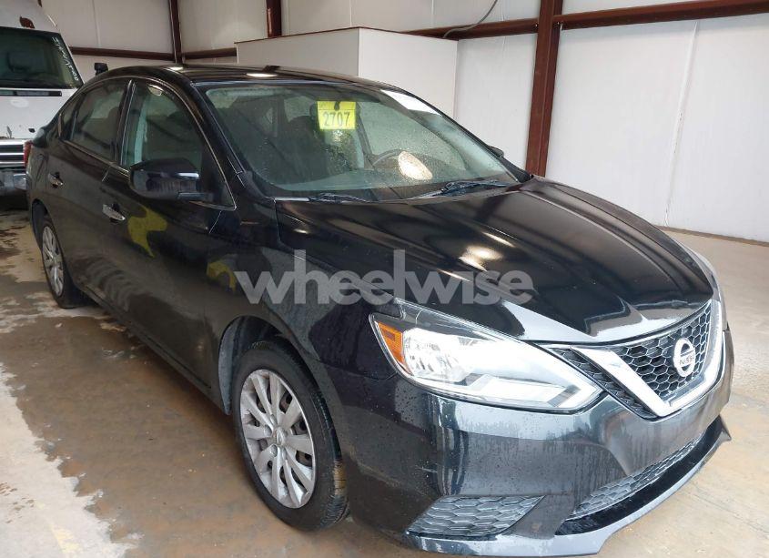 2018 Nissan Sentra S (VIN 3N1AB7AP8JY336041) main photo