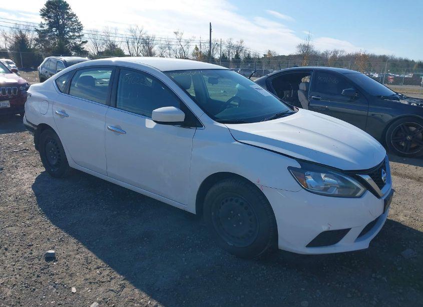 2018 Nissan Sentra S (VIN 3N1AB7AP8JY336279) main photo