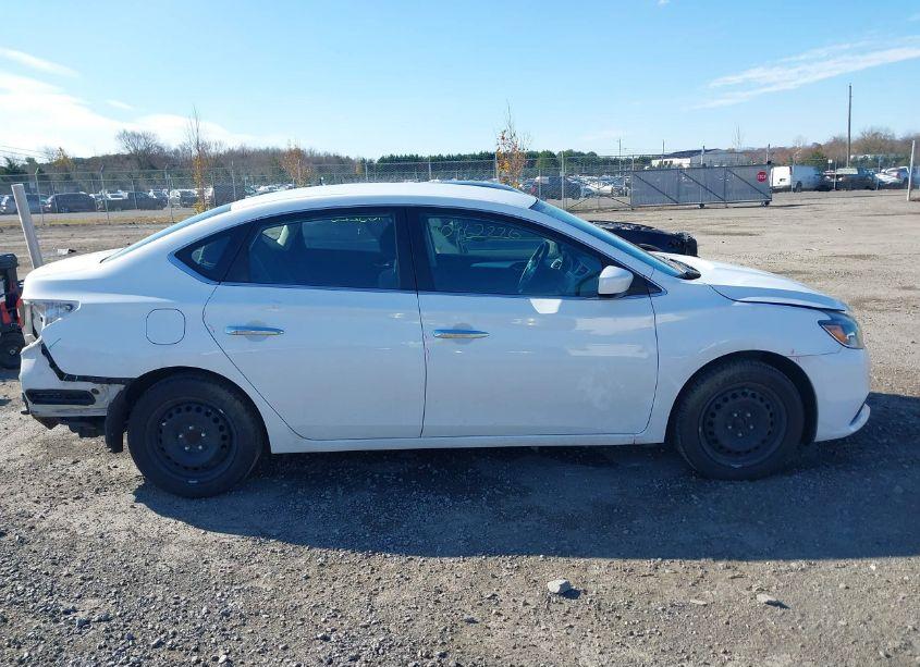 Photo 13 of 2018 Nissan Sentra S (VIN 3N1AB7AP8JY336279)