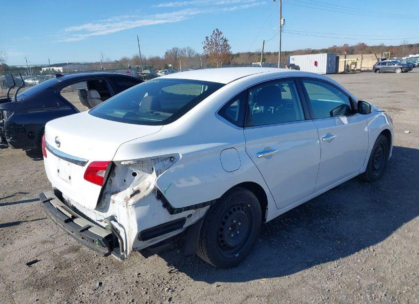 Photo 4 of 2018 Nissan Sentra S (VIN 3N1AB7AP8JY336279)