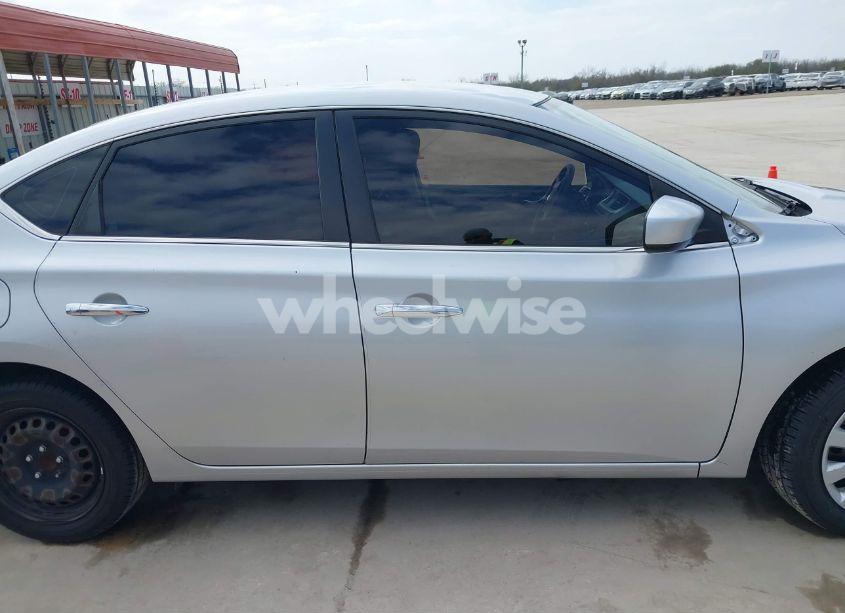 Photo 14 of 2018 Nissan Sentra S (VIN 3N1AB7AP8JY342454)