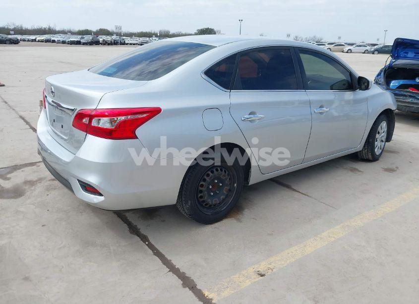 Photo 4 of 2018 Nissan Sentra S (VIN 3N1AB7AP8JY342454)