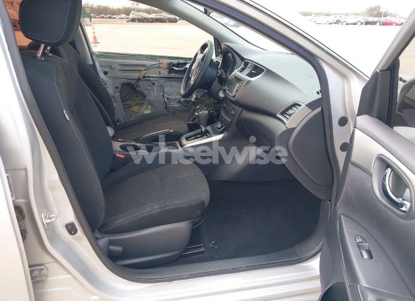 Photo 5 of 2018 Nissan Sentra S (VIN 3N1AB7AP8JY342454)