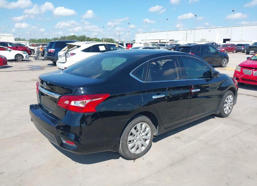 Photo 4 of 2018 Nissan Sentra S (VIN 3N1AB7AP8JY343765)