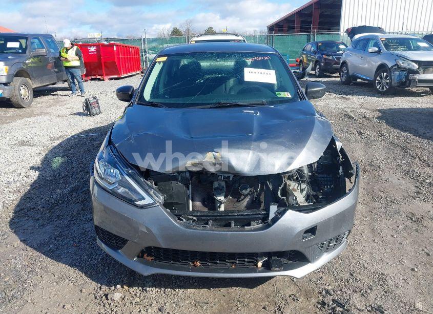 Photo 13 of 2019 Nissan Sentra SV (VIN 3N1AB7AP8KL610076)