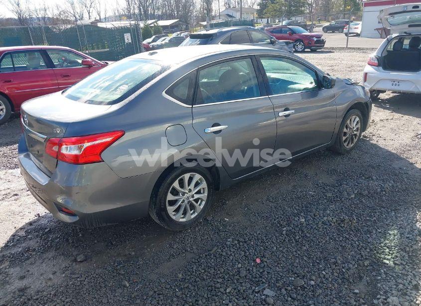 Photo 4 of 2019 Nissan Sentra SV (VIN 3N1AB7AP8KL610076)