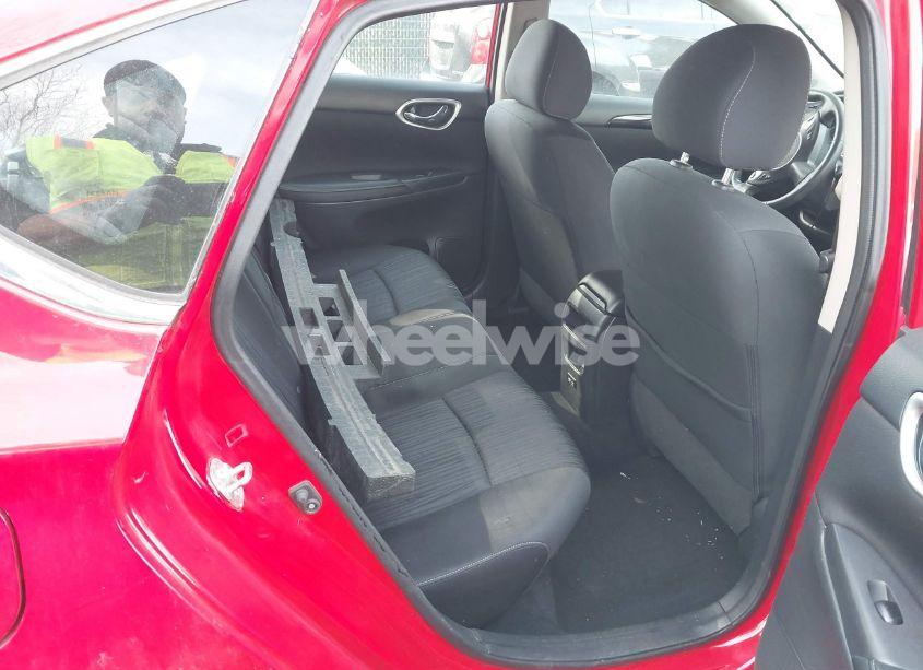 Photo 8 of 2019 Nissan Sentra SV (VIN 3N1AB7AP8KL610689)