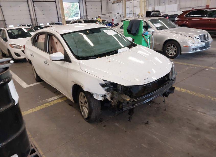 2019 Nissan Sentra S/SV/SR/SL (VIN 3N1AB7AP8KL612426) main photo