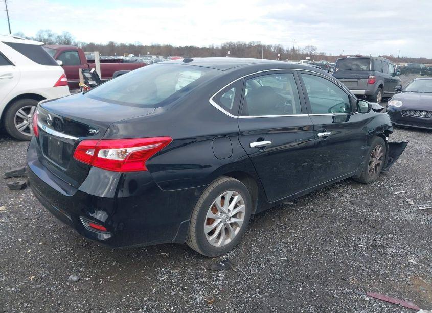 Photo 4 of 2019 Nissan Sentra SV (VIN 3N1AB7AP8KL614192)