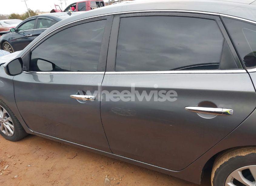 Photo 14 of 2019 Nissan Sentra SV (VIN 3N1AB7AP8KL625340)