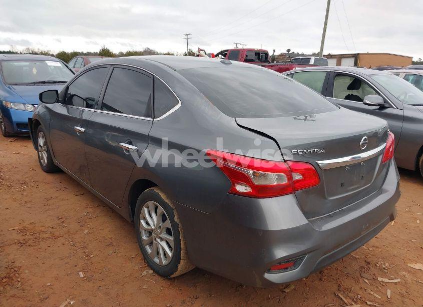 Photo 3 of 2019 Nissan Sentra SV (VIN 3N1AB7AP8KL625340)