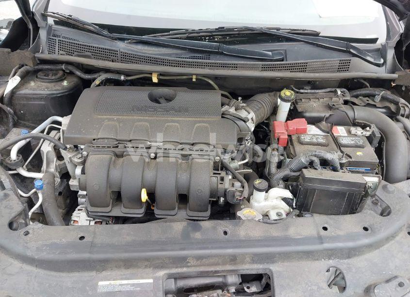 Photo 10 of 2019 Nissan Sentra SR (VIN 3N1AB7AP8KY207847)