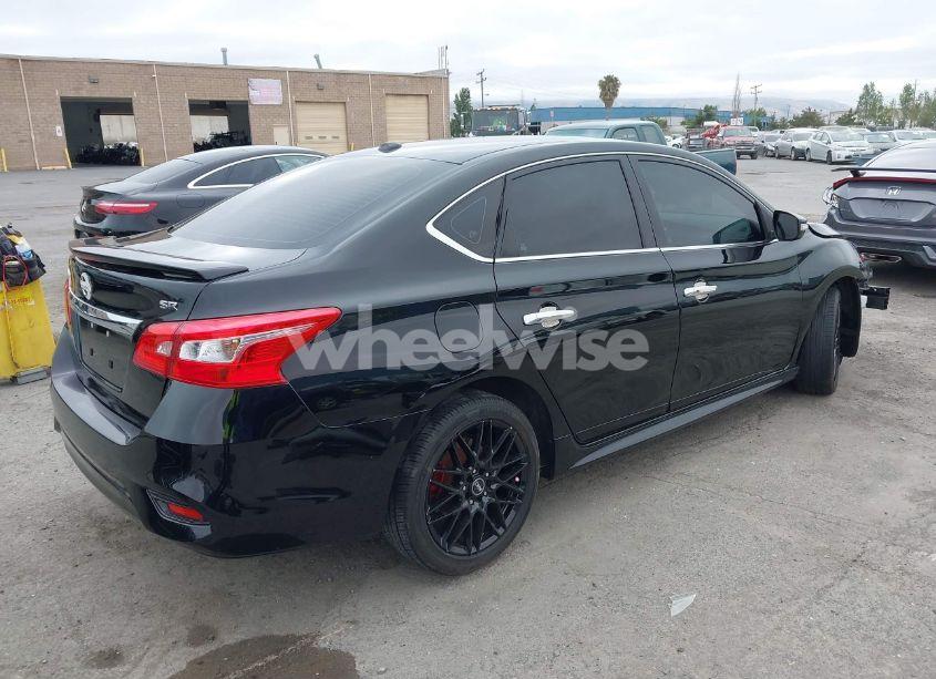 Photo 4 of 2019 Nissan Sentra SR (VIN 3N1AB7AP8KY207847)