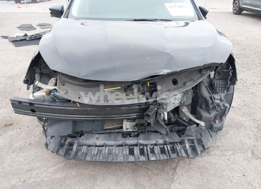 Photo 6 of 2019 Nissan Sentra SR (VIN 3N1AB7AP8KY207847)