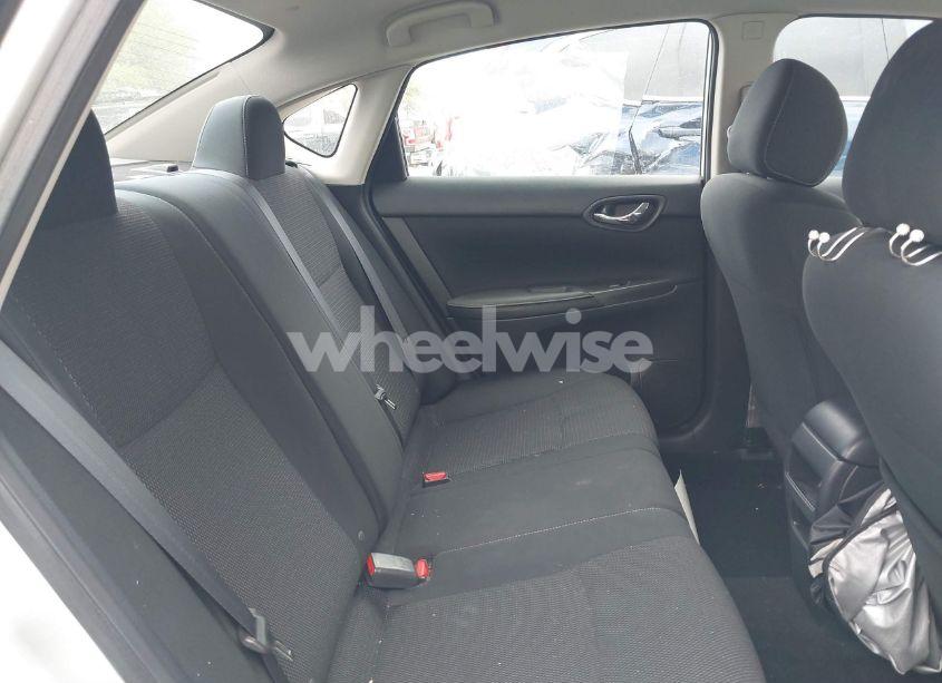 Photo 8 of 2019 Nissan Sentra S (VIN 3N1AB7AP8KY222879)