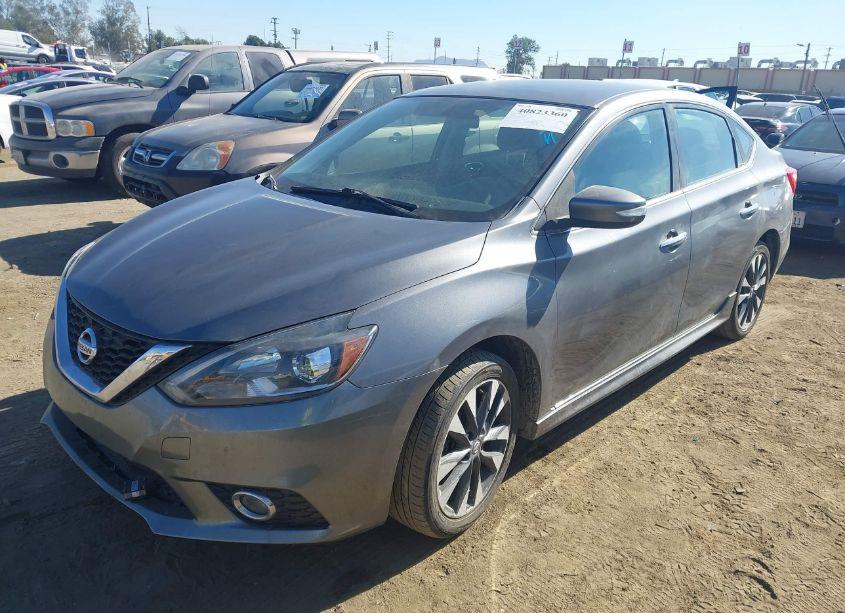 Photo 2 of 2019 Nissan Sentra SR (VIN 3N1AB7AP8KY225118)
